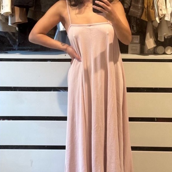 cotton-like soft pink maxi dress - Picture 1 of 2